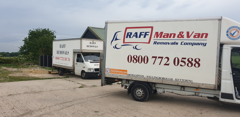 How to move to Northampton with a man and van service?